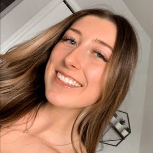 Meet your Posher, Jenna